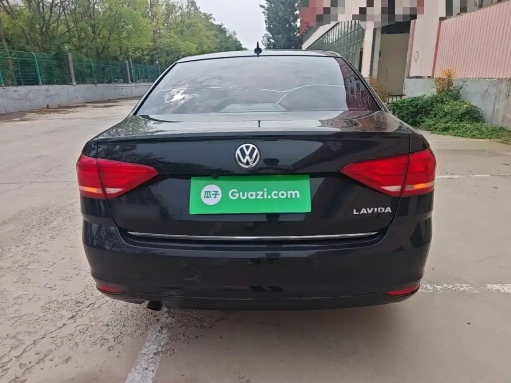 Volkswagen Lavida — миниатюра 6