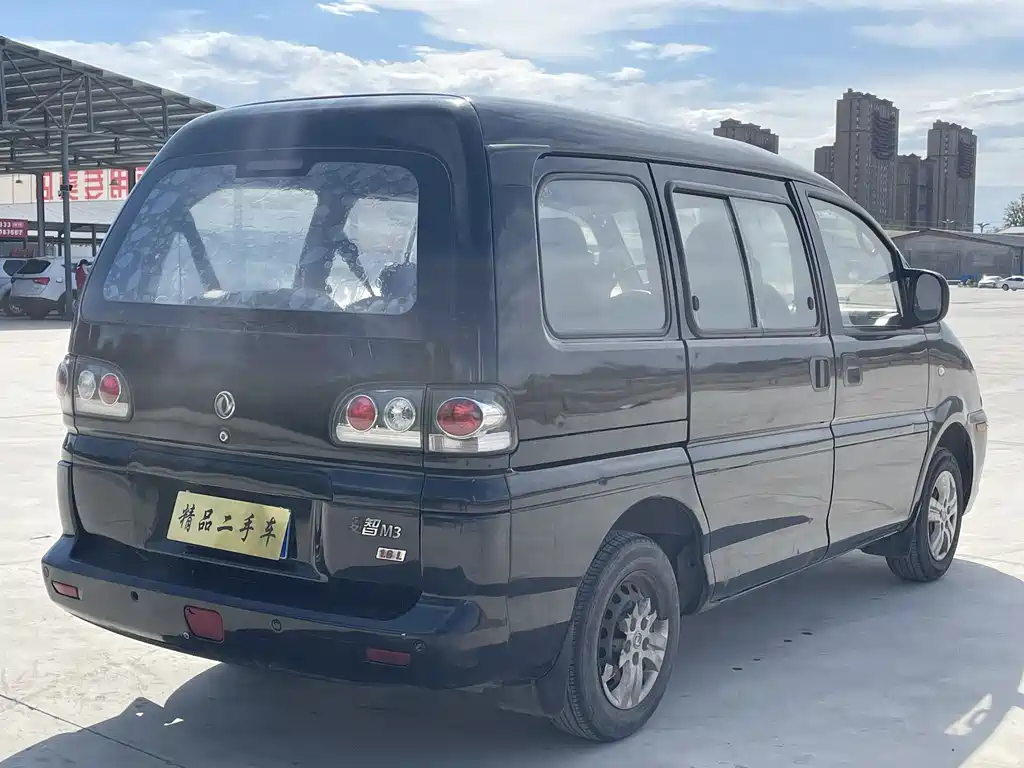 Forthing Lingzhi M3 1.6L 7 seats Standard Type, фото 9