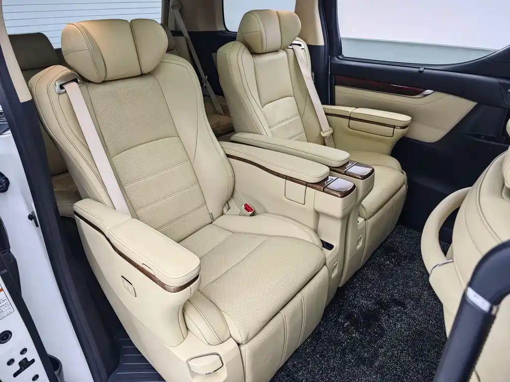 Toyota Alphard — фотографии объявления, Фото 12