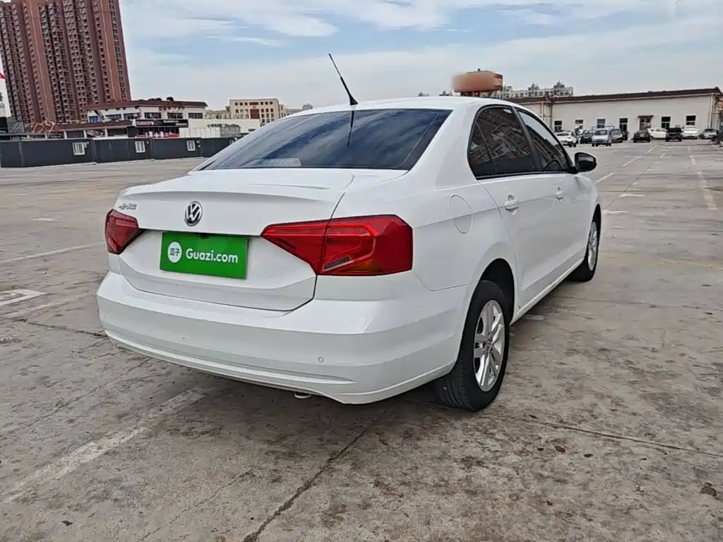 Volkswagen Jetta — миниатюра 7