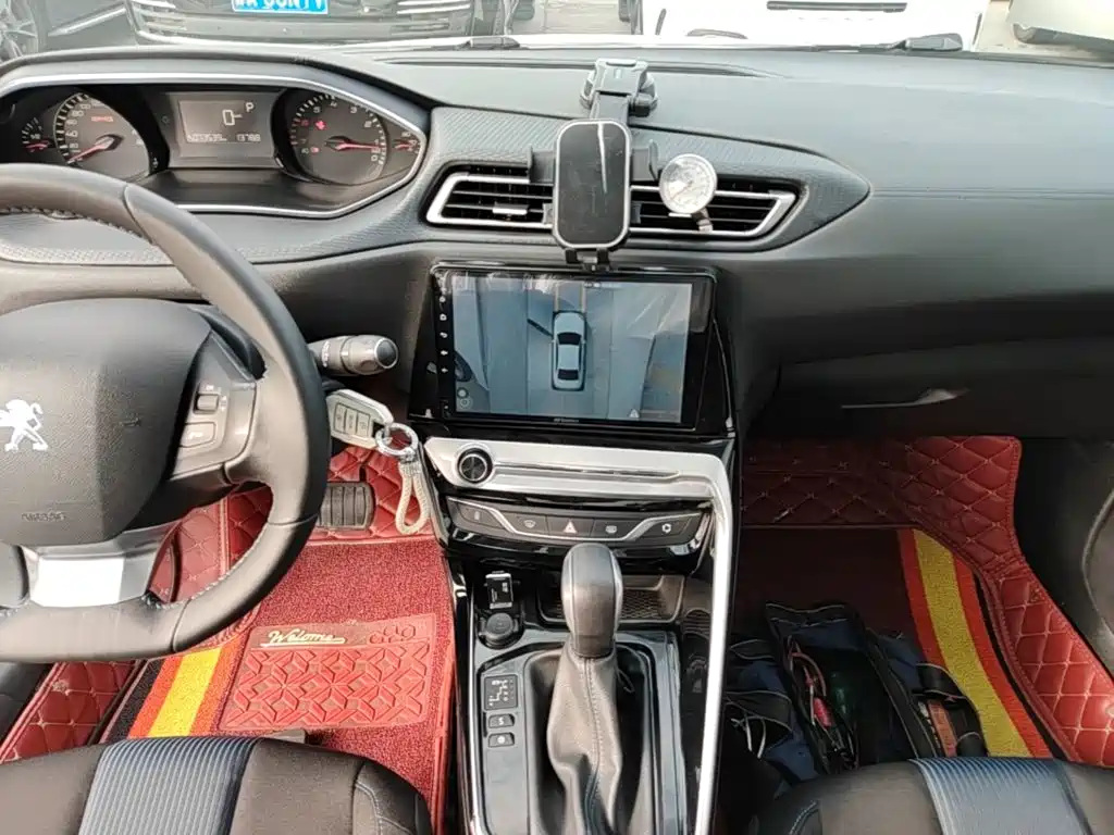 Peugeot 308 — миниатюра 13