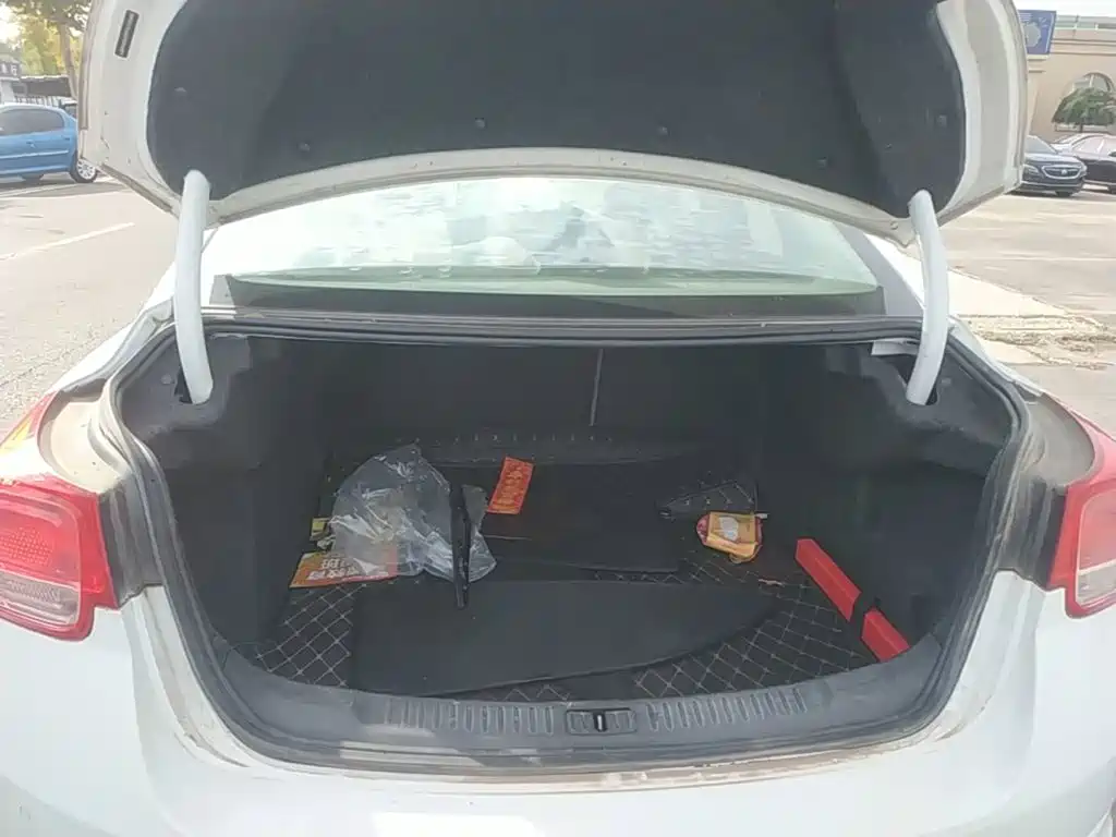 Chevrolet Malibu — миниатюра 19