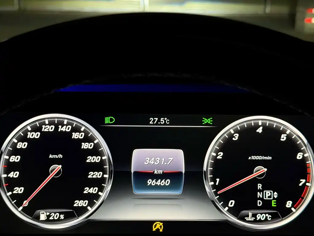 Mercedes-Benz S-Class — миниатюра 9