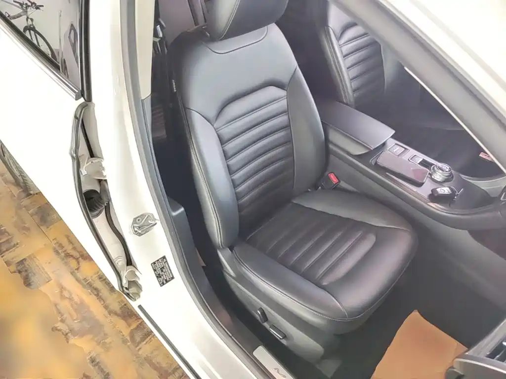 Ford Mondeo — миниатюра 25