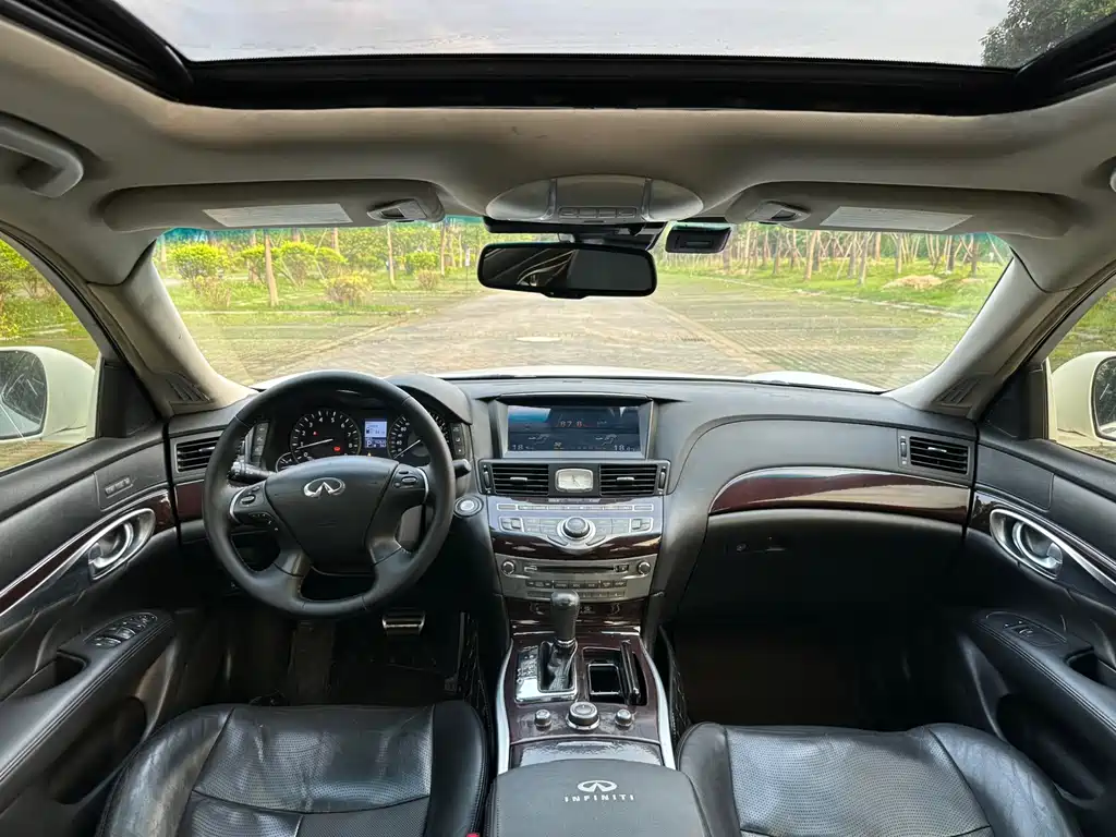 Infiniti M 2012 M25L