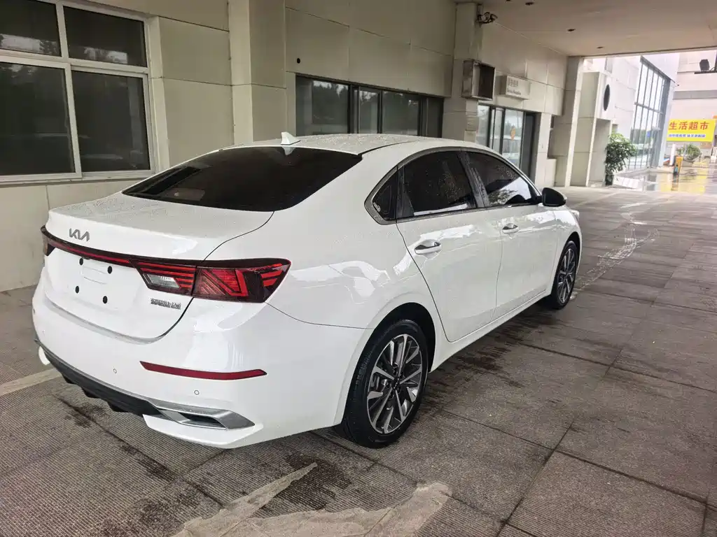 Kia K3 — миниатюра 5