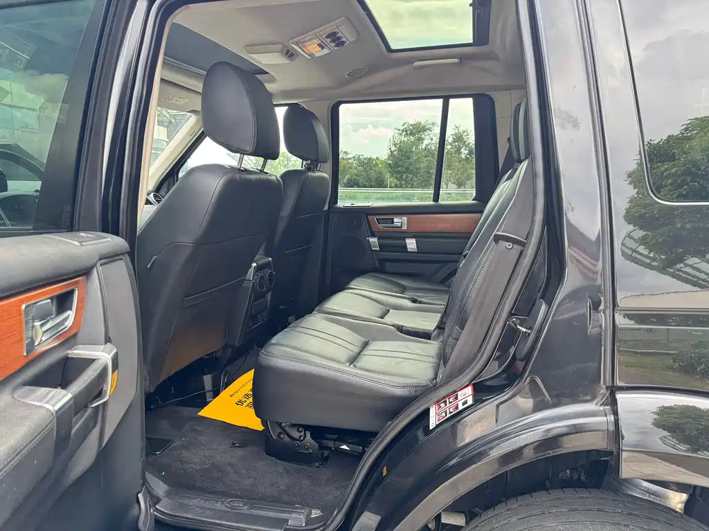 Land Rover Discovery 2015 3.0 SDV6 HSE