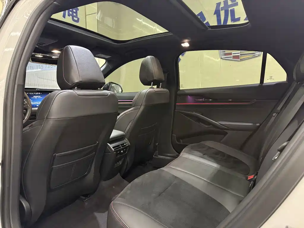 Ford Mondeo — миниатюра 7