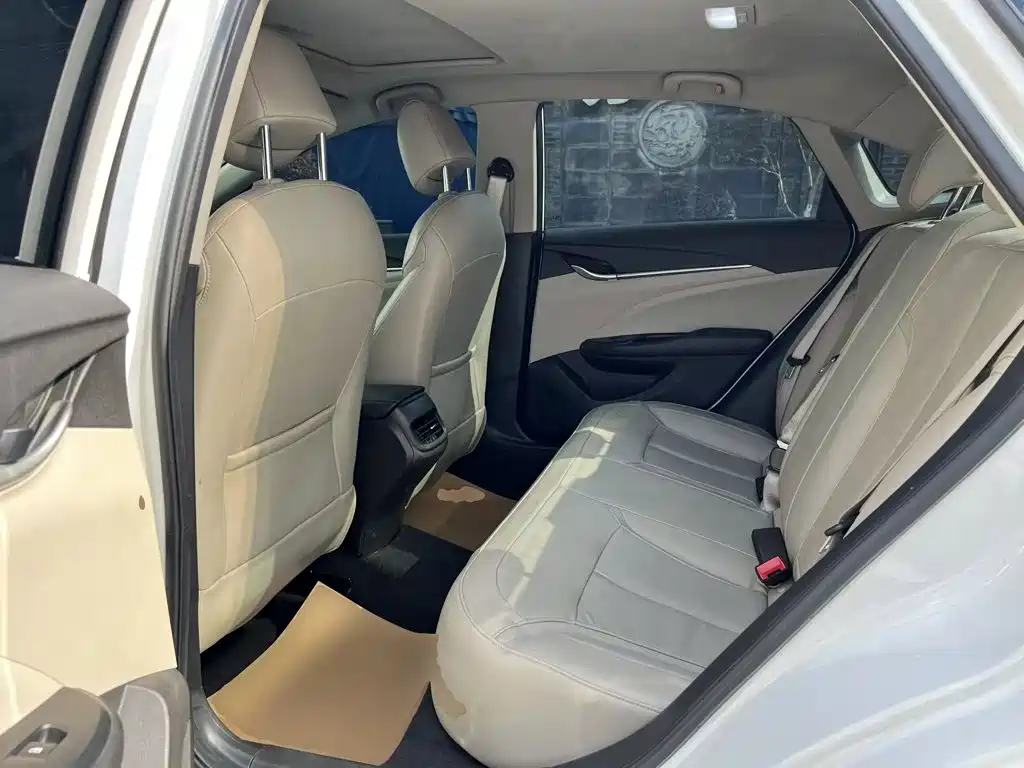 Buick Excelle — миниатюра 17