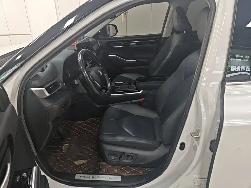 Toyota Highlander — миниатюра 15