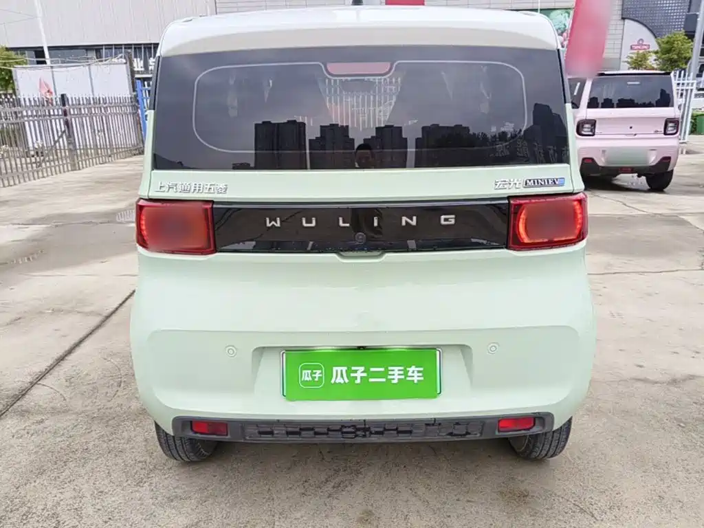 Wuling MINIEV — миниатюра 6