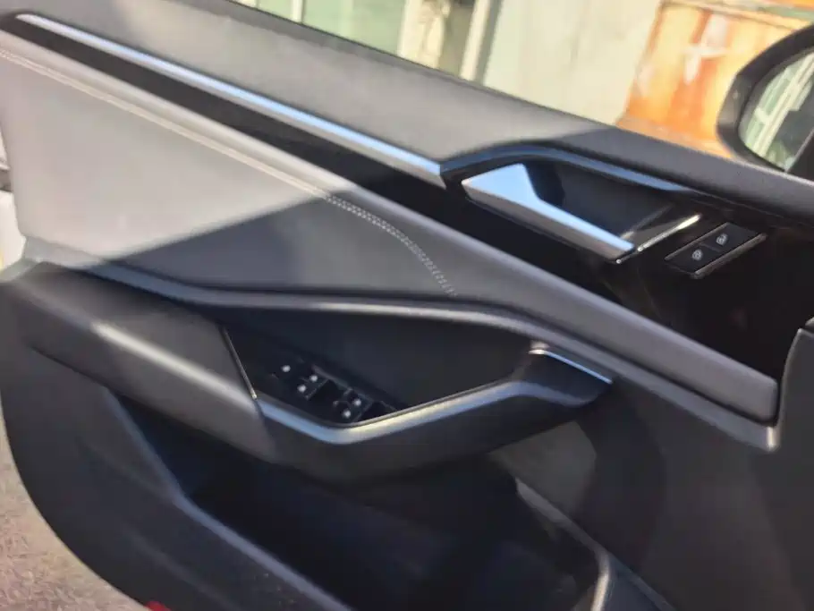 Volkswagen Sagitar — миниатюра 7