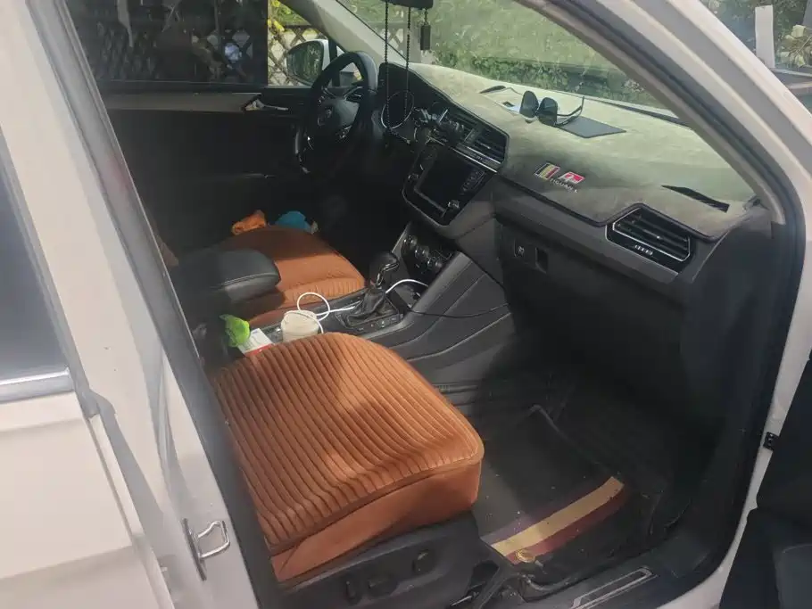 Volkswagen Tiguan L — миниатюра 8