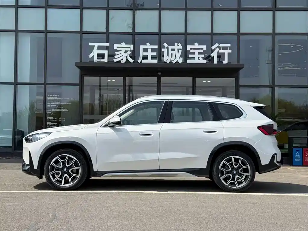 BMW X1 2025 sDrive25Li X
