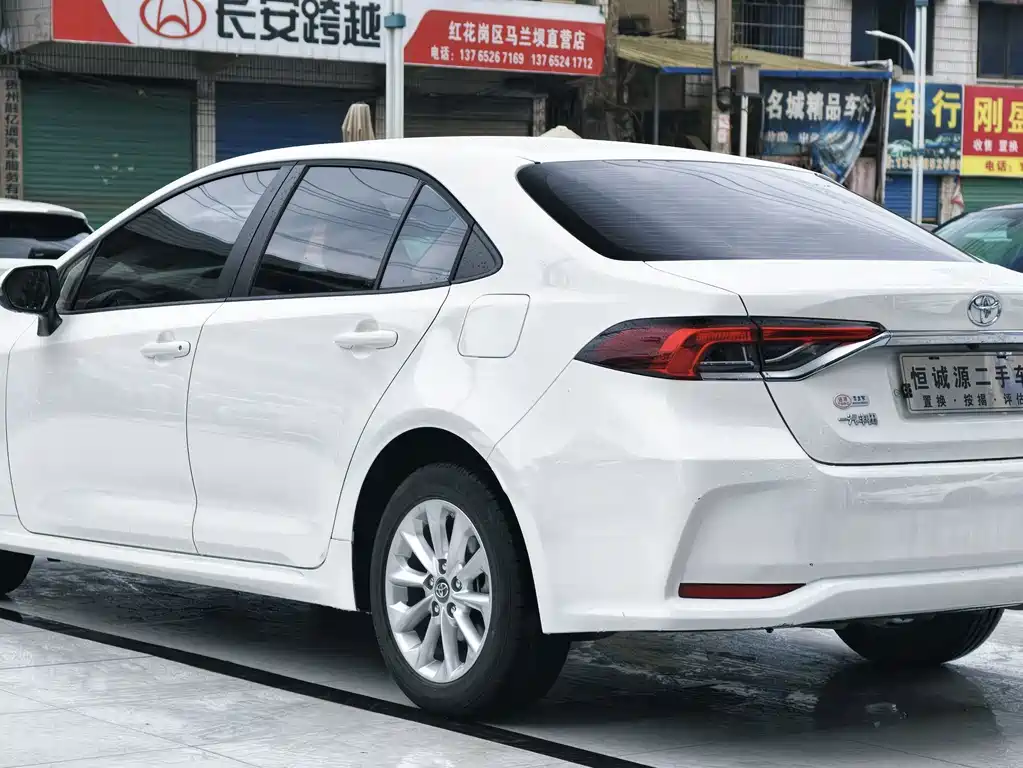 Toyota Corolla — миниатюра 6