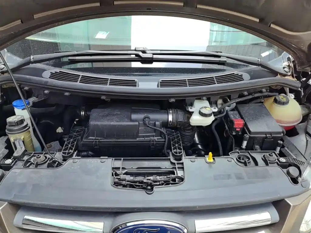 Ford Tourneo — миниатюра 20