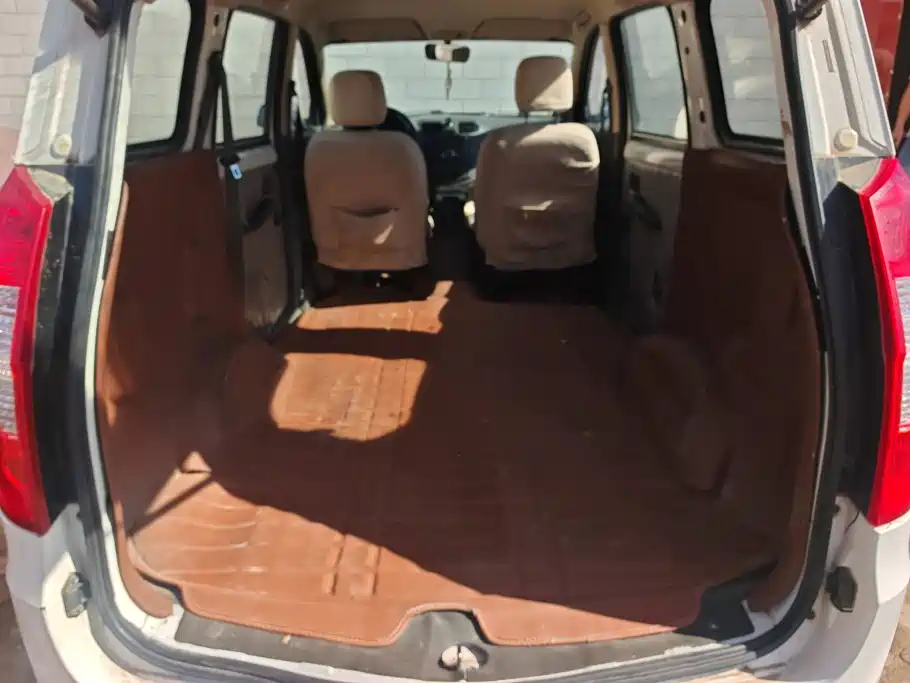 Wuling Hongguang — миниатюра 4