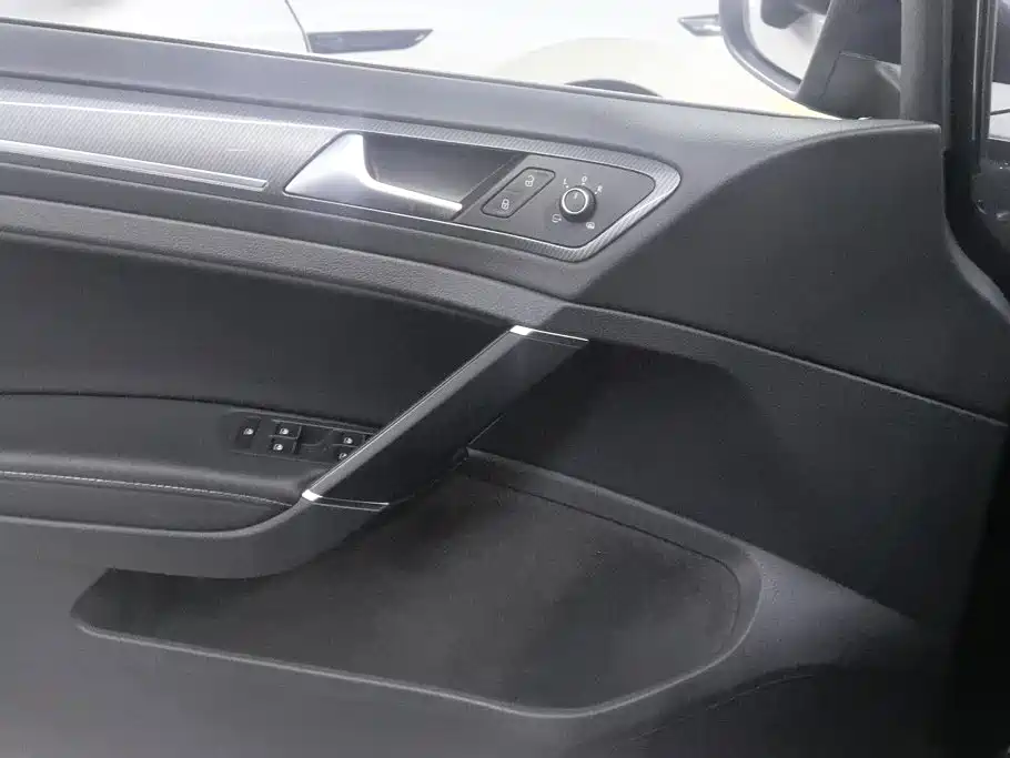 Volkswagen Golf — миниатюра 7