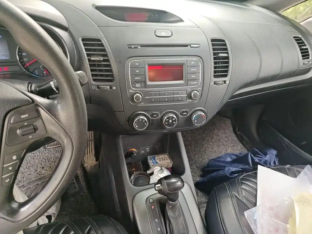 Kia K3 2015 1.6L AT GL