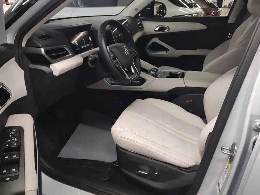 BYD Yuan UP — миниатюра 9