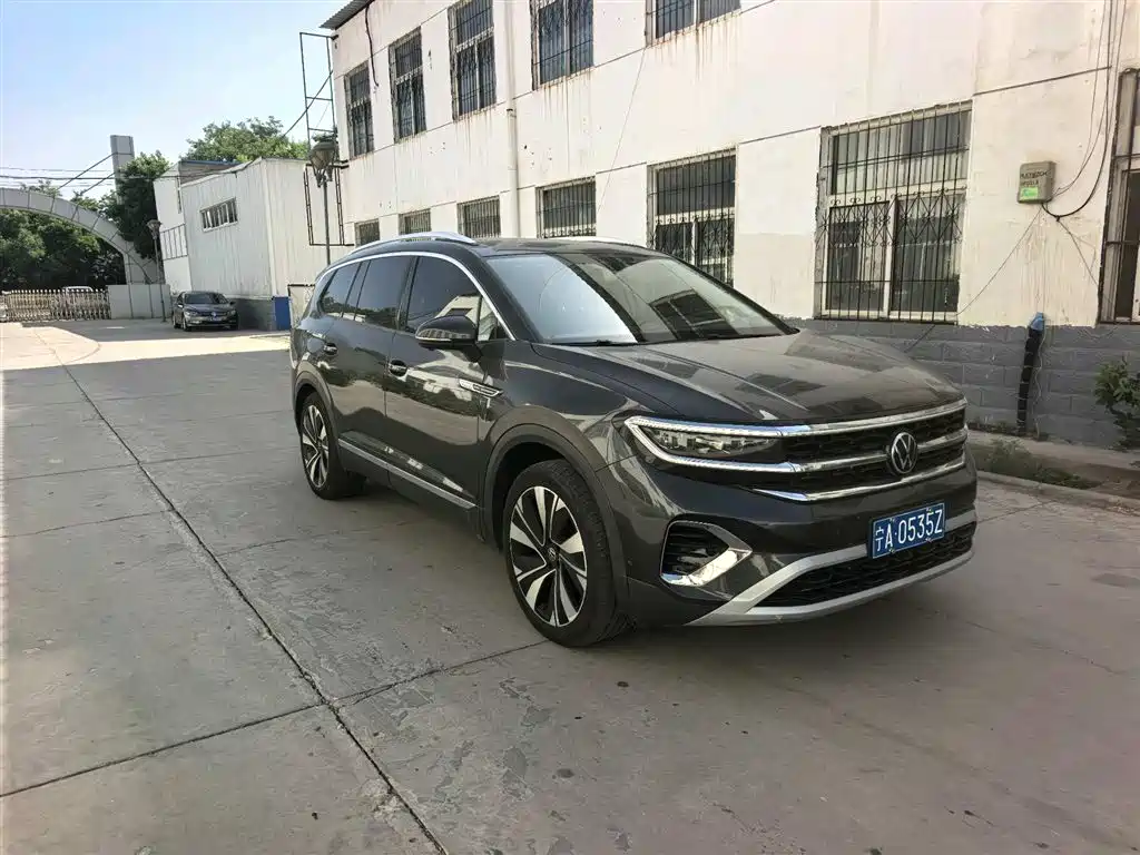 Volkswagen Viloran 2021 380TSI Flagship
