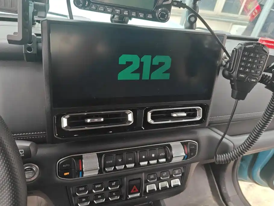 212 212 T01 — миниатюра 13