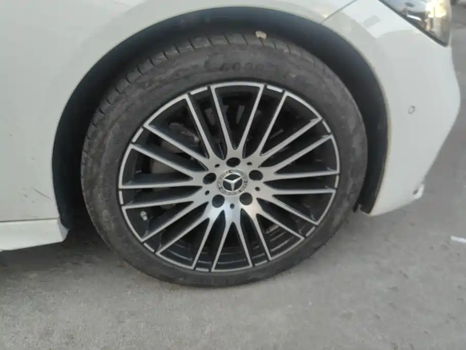 Mercedes-Benz C-Class — миниатюра 6