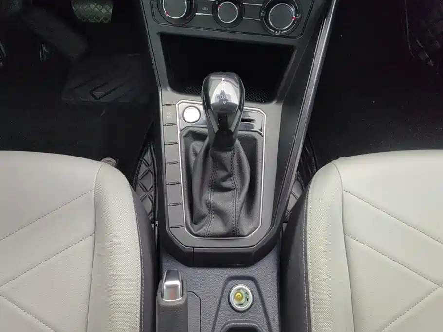 Volkswagen Lavida — миниатюра 16