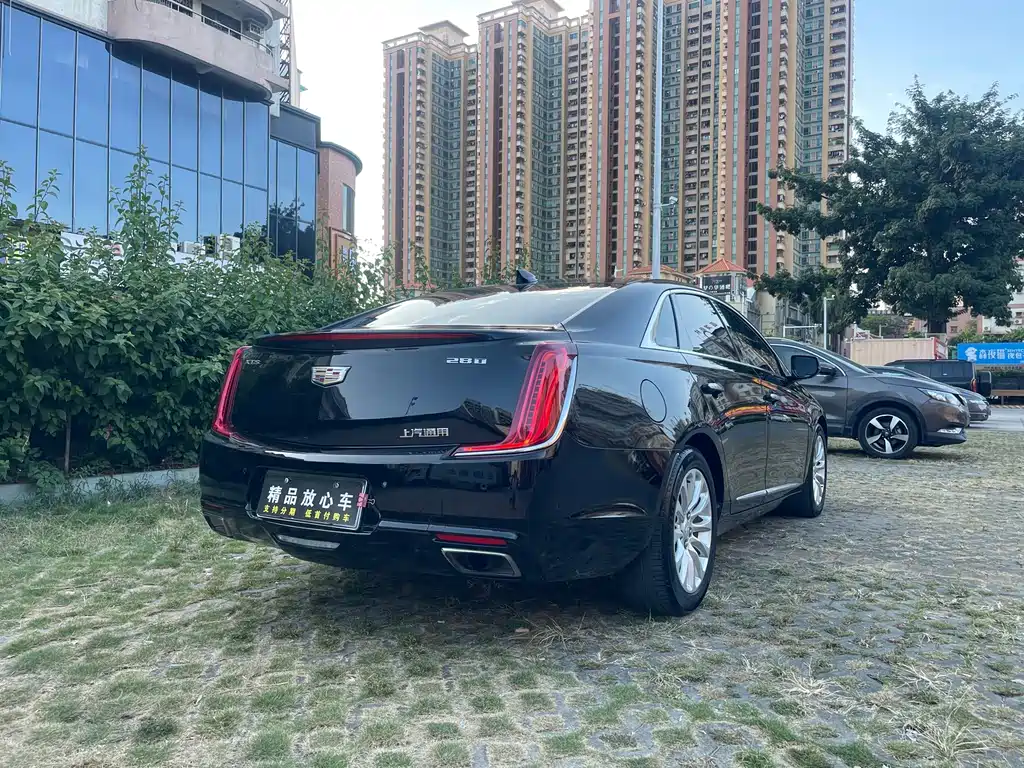 Cadillac XTS — миниатюра 6