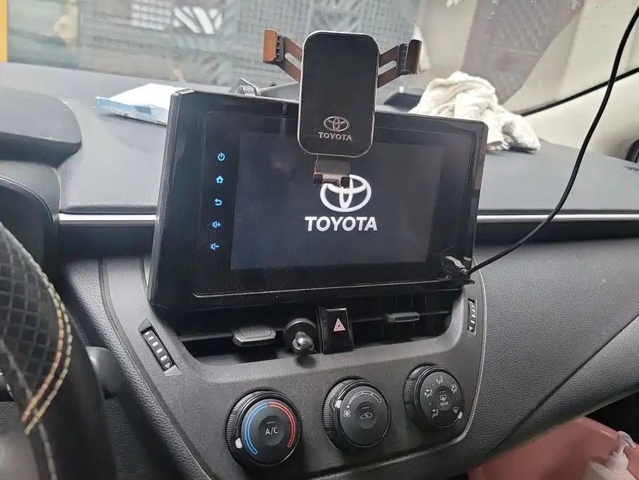 Toyota Corolla — миниатюра 13