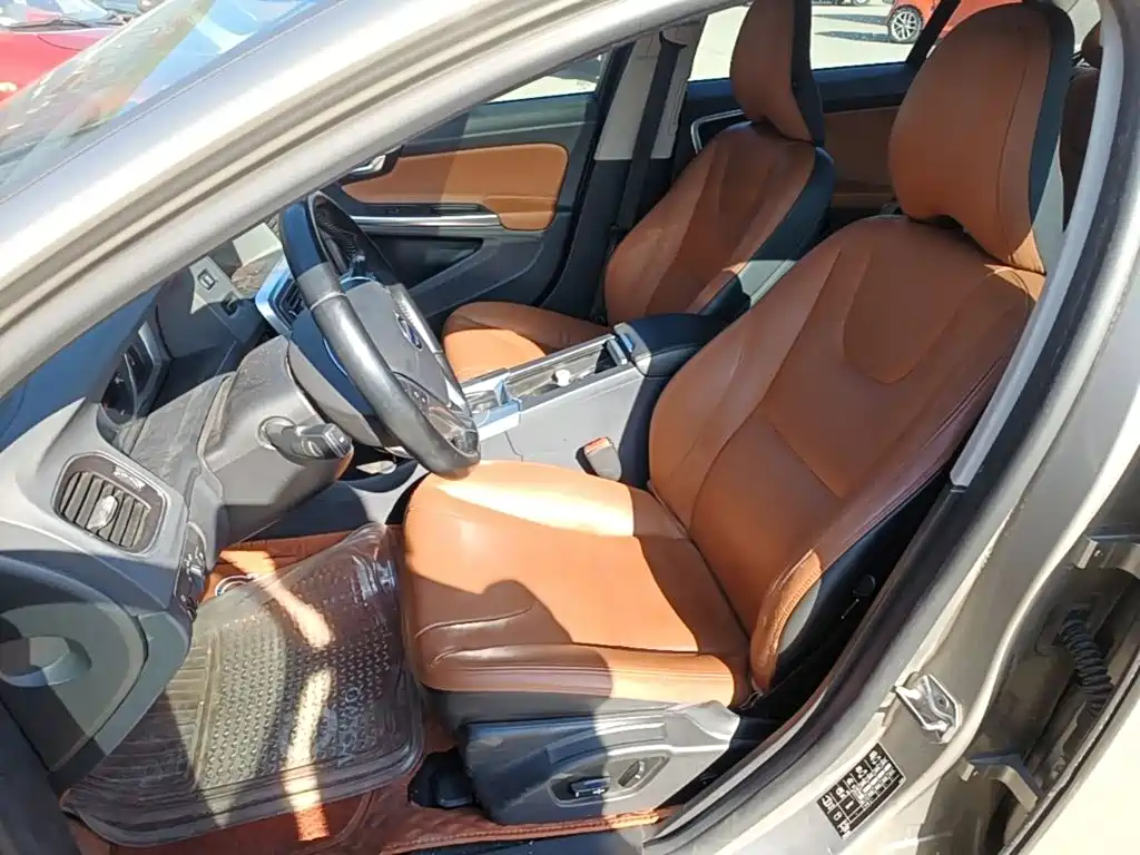 Volvo S60 — миниатюра 15