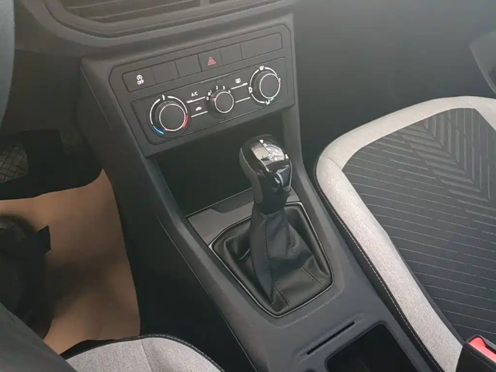 Volkswagen Tharu — миниатюра 14