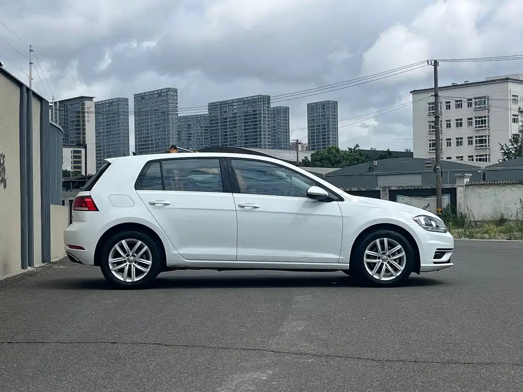 Volkswagen Golf — миниатюра 7