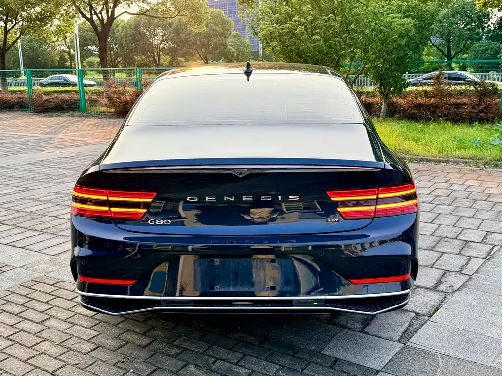 Genesis G80 2024 2.5T Luxury