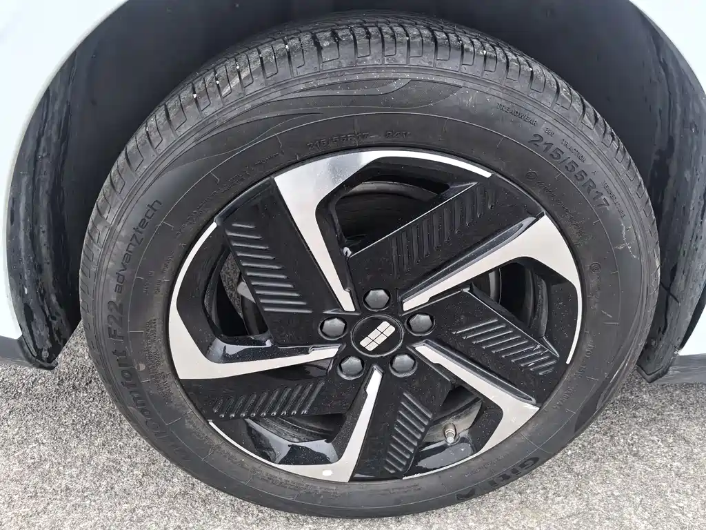 GEELY GALAXY GALAXY L6