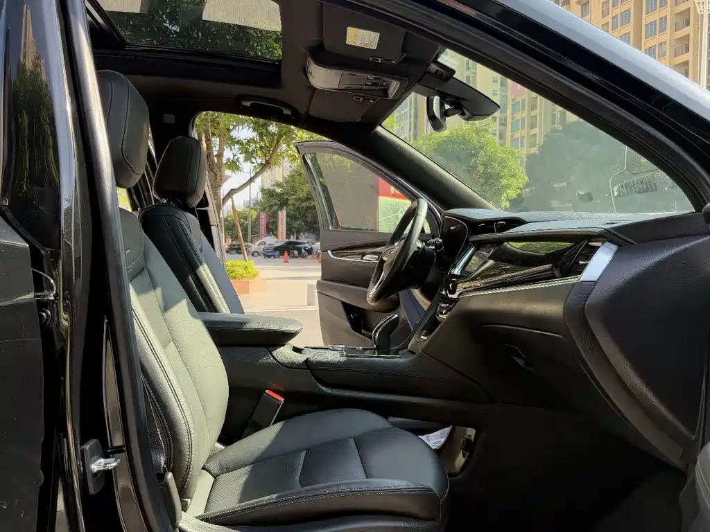 Cadillac XT6 — миниатюра 20