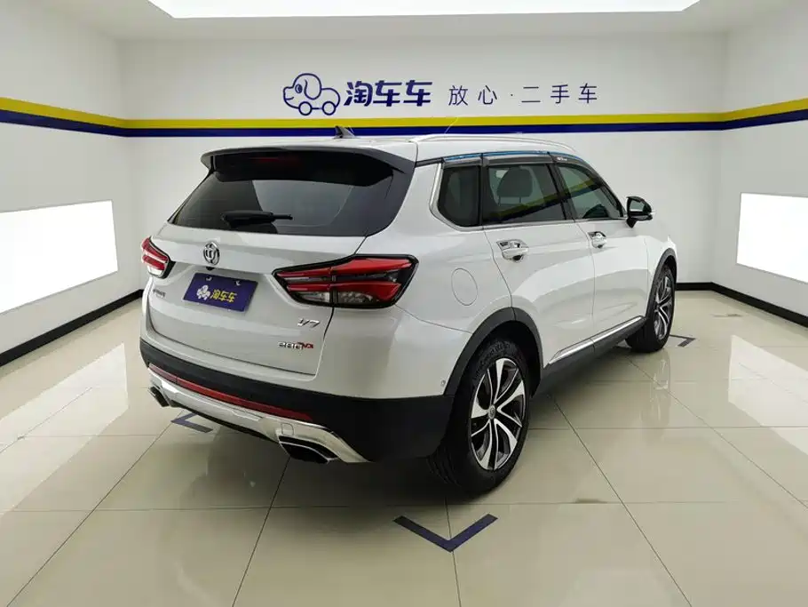 Zhonghua V7 — миниатюра 3
