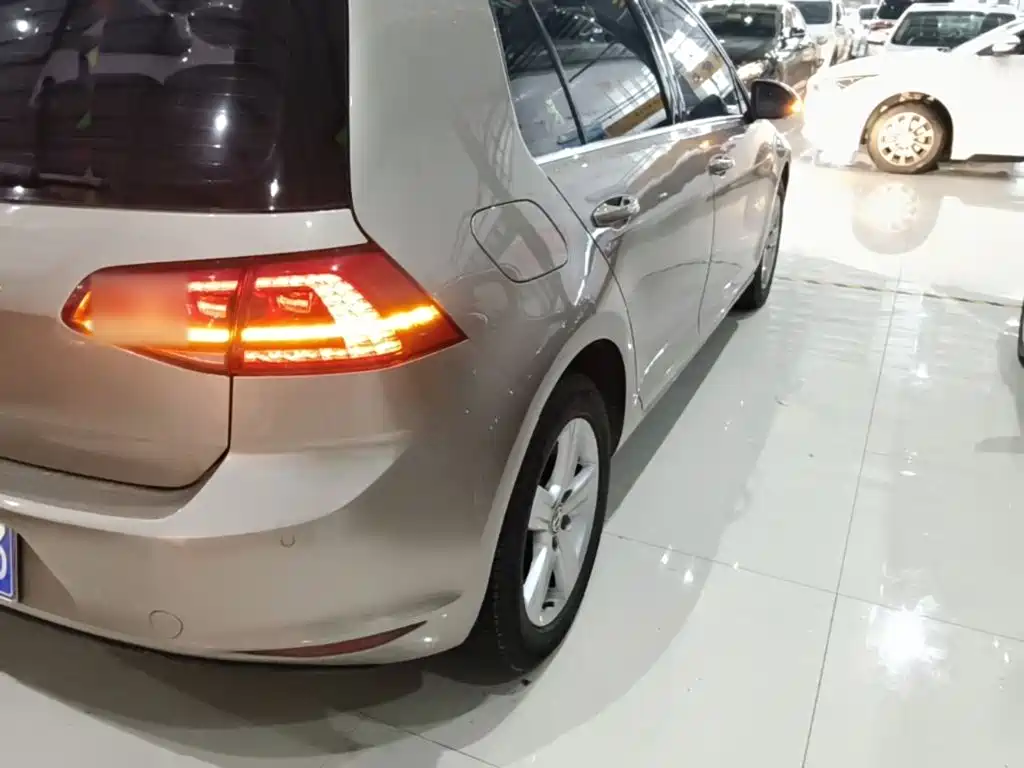 Volkswagen Golf — миниатюра 8
