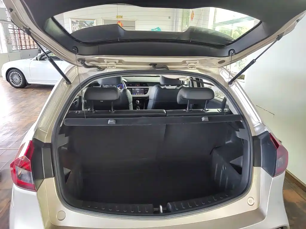 Geely Vision X3 — миниатюра 19