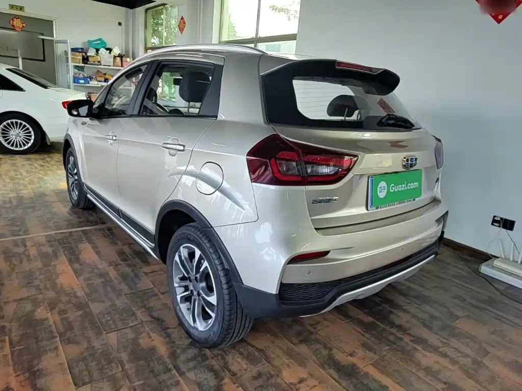 Geely Vision X3 — миниатюра 5
