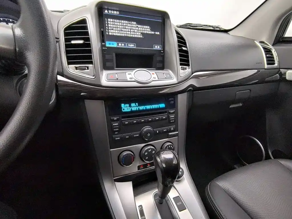 Chevrolet Captiva — миниатюра 12