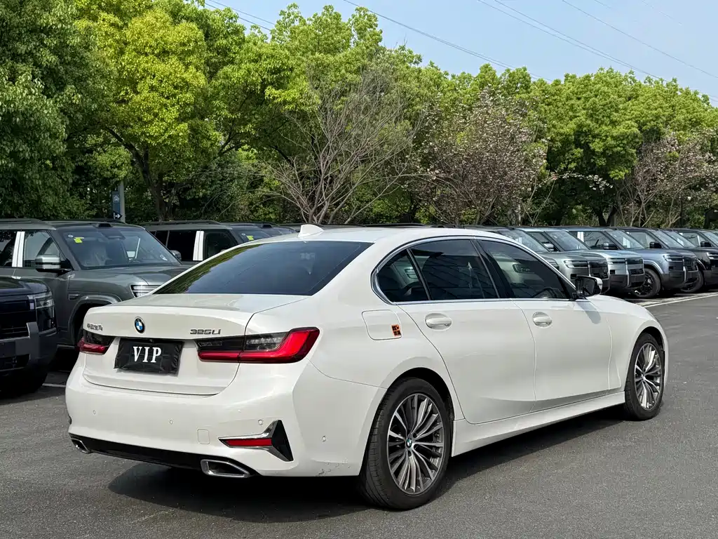 BMW 3 Series — миниатюра 19