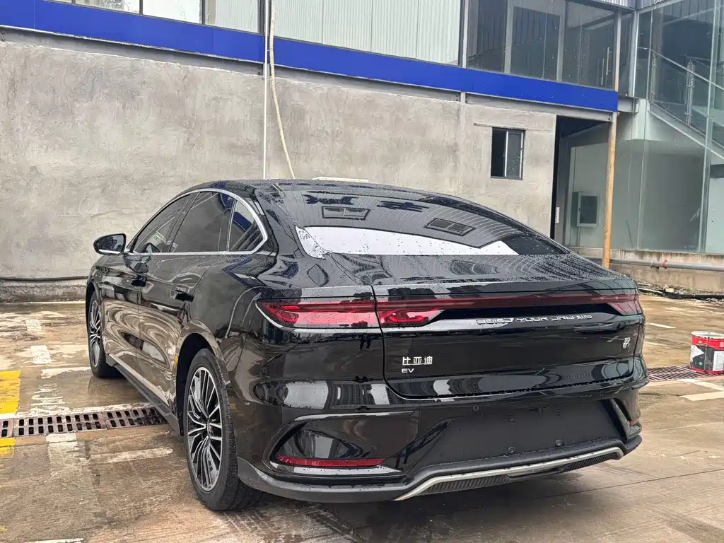 BYD Han — миниатюра 9