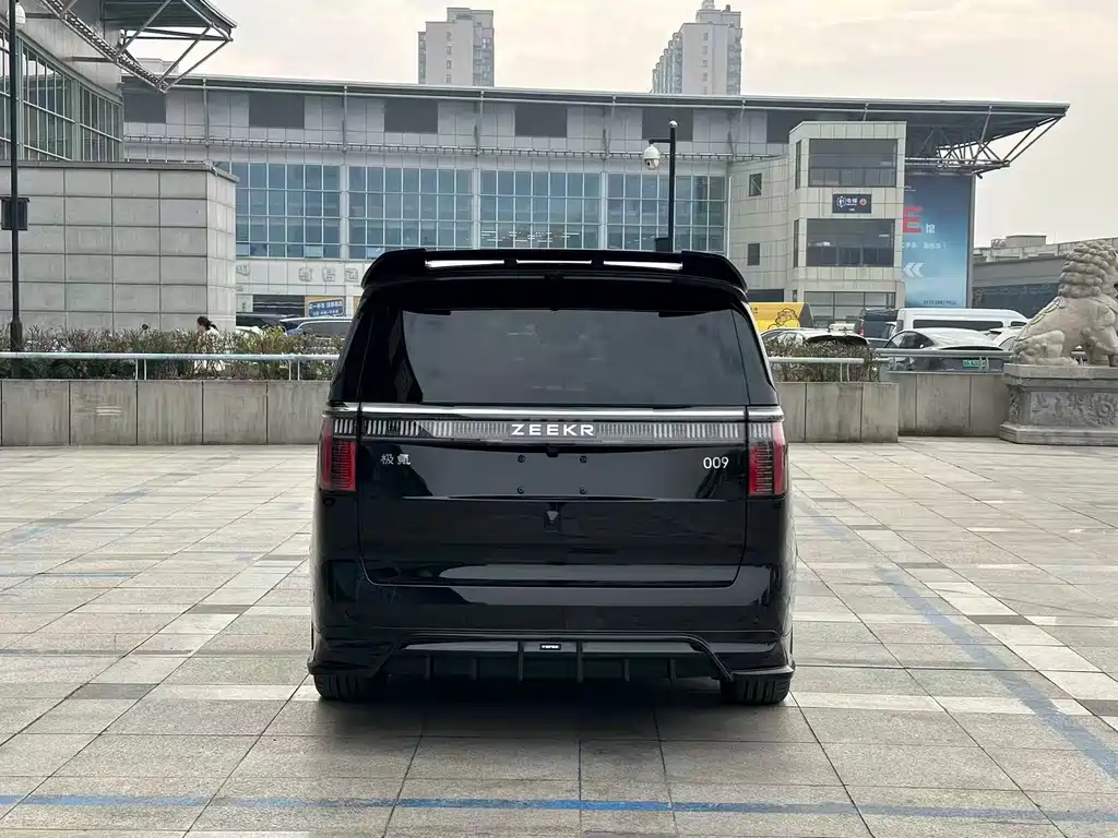 ZEEKR EXTREME KRYPTON 009