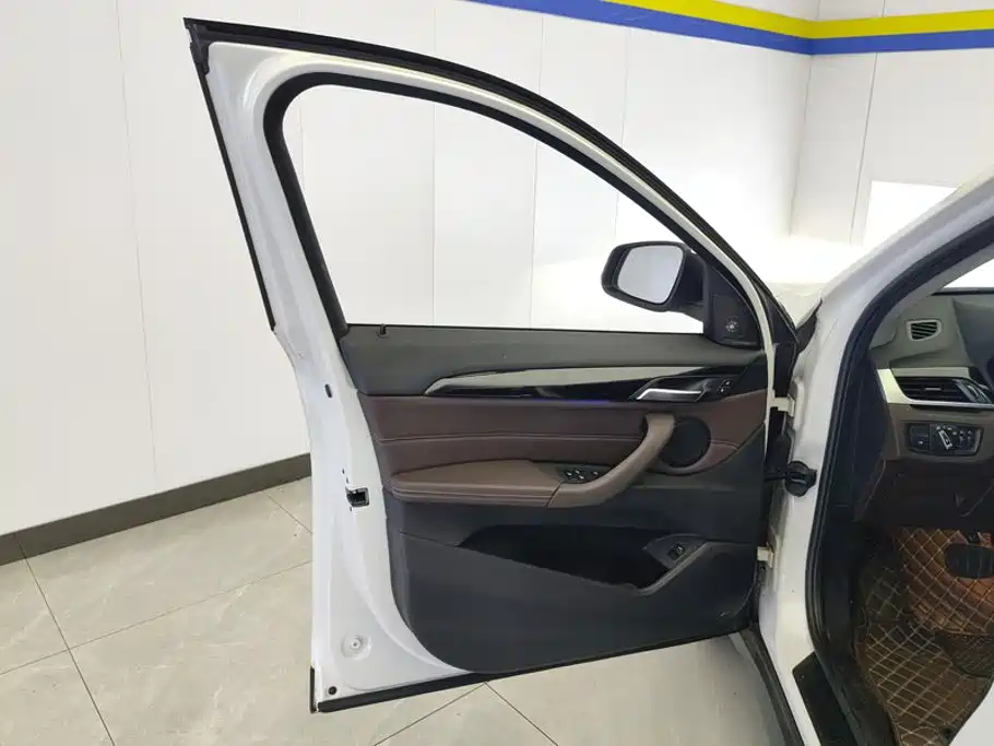 BMW X1 — миниатюра 7