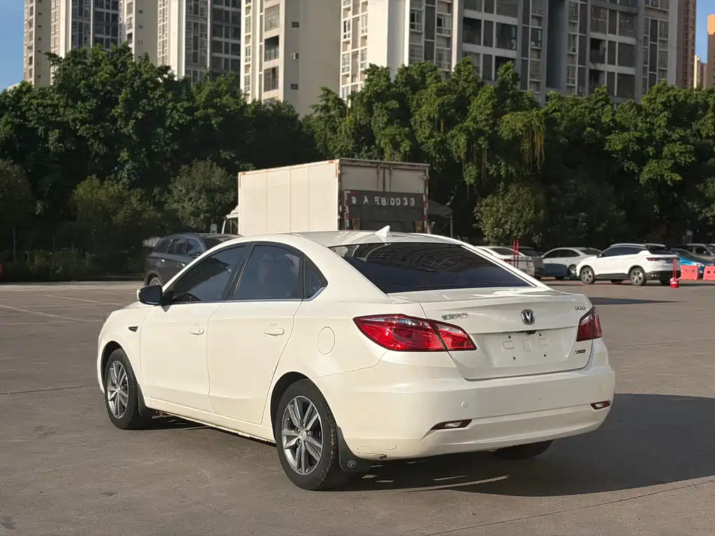 Changan Eado — миниатюра 8