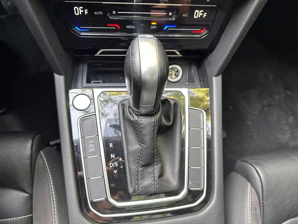Volkswagen Magotan 2020 330TSI DSG Lead
