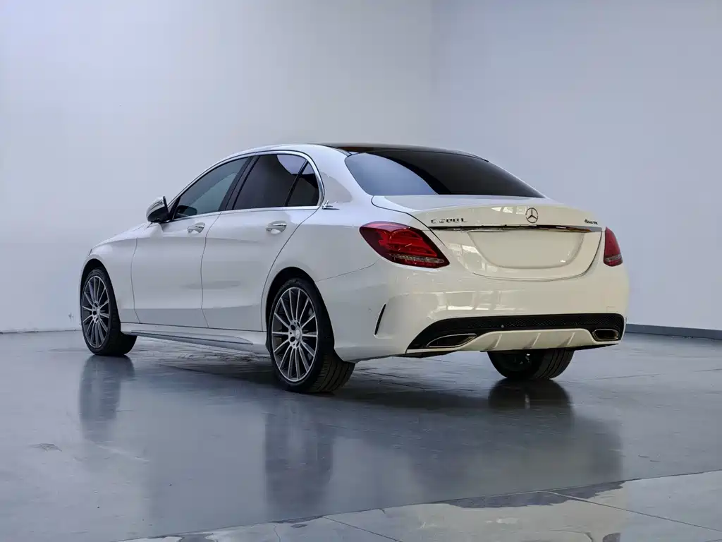 Mercedes-Benz C-Class — миниатюра 4
