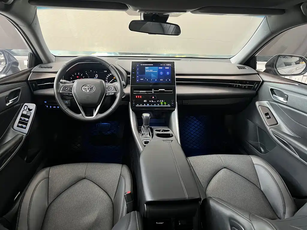 Toyota Avalon 2.0L Luxury Edition, фото 8