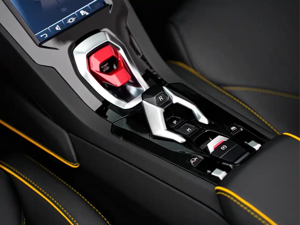 LAMBORGHINI HURACÁN